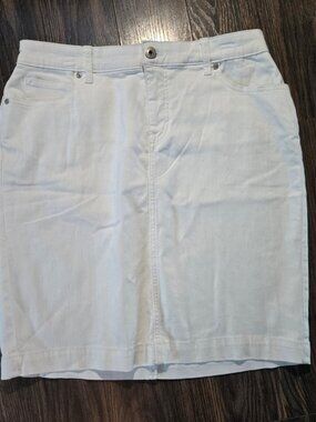 STYLE & CO. Mid-Rise "Curvy Fit" White Denim Skirt NWT/SIZE 10